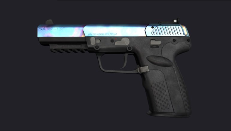 Илл. 31. Five-SeveN | Поверхностная закалка / Case Hardened, синий паттерн